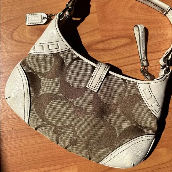 Coach RARE Y2K Classic Monogram Hampton Hobo Mini Bag - Picture 10 of 16